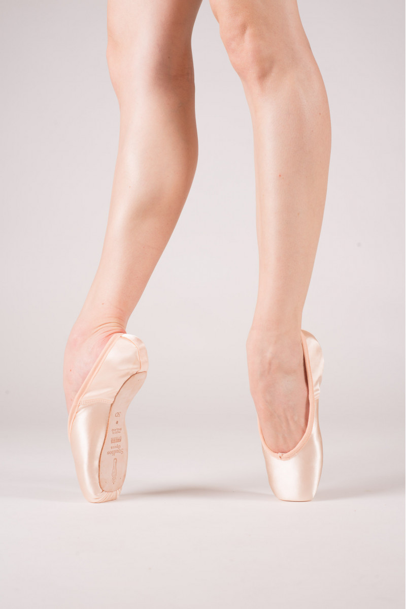 Freed Studios Opera pointe shoes