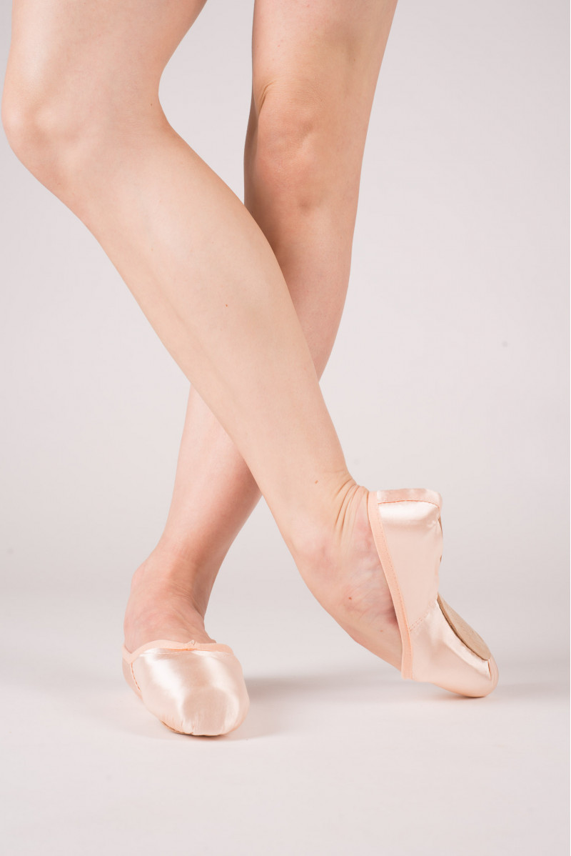 Freed classic Pro pointe shoes