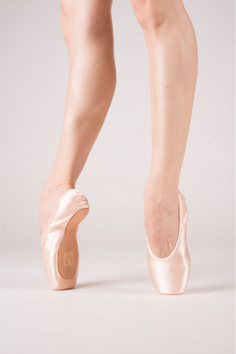 Gaynor Minden Sculpted pointe shoes