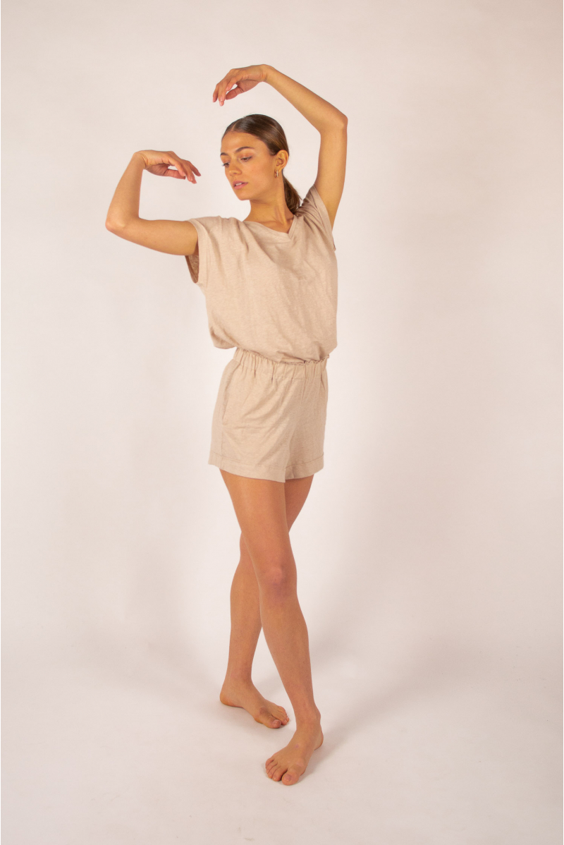 Majestic Filatures sand linen shorts
