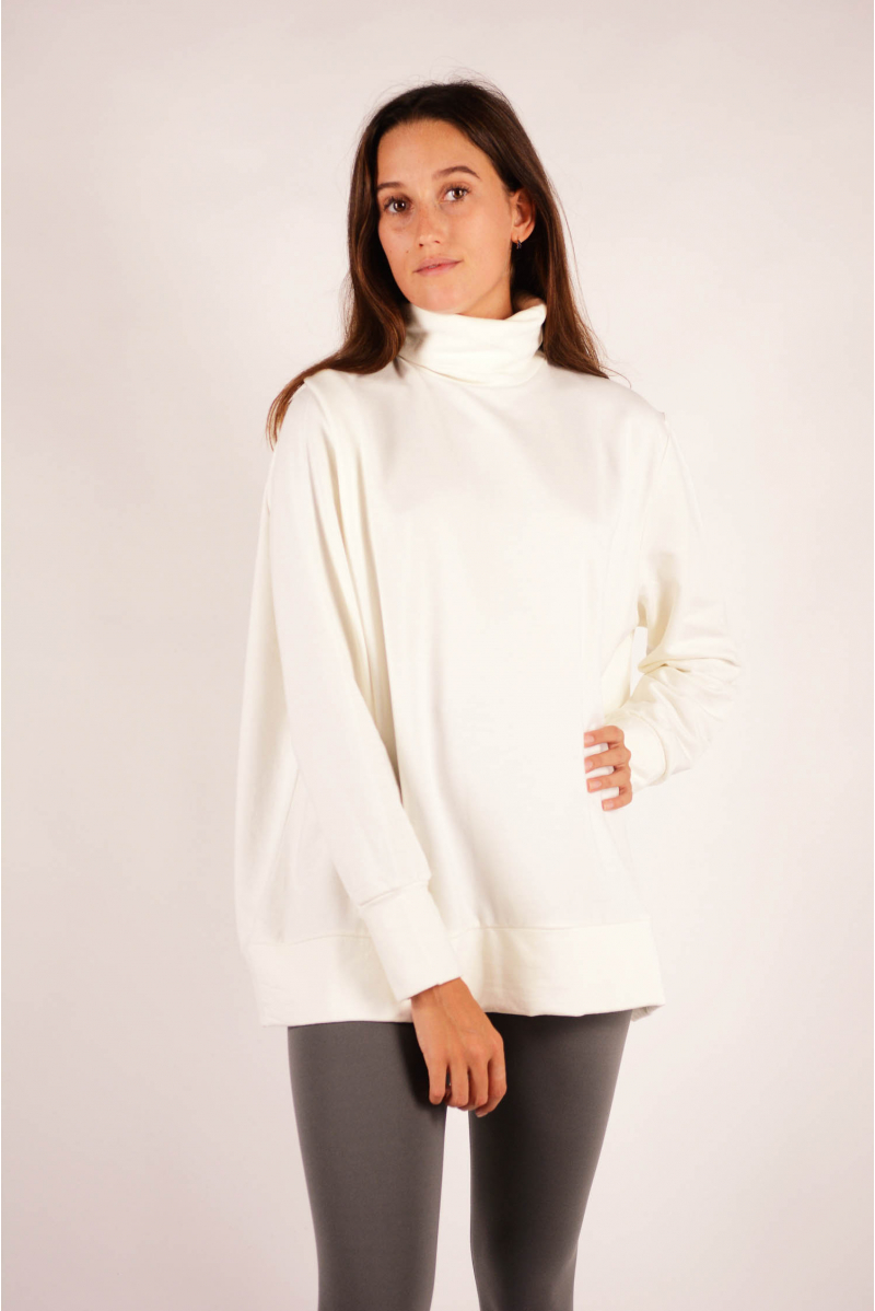 Majestic Filatures Milk turtleneck sweater