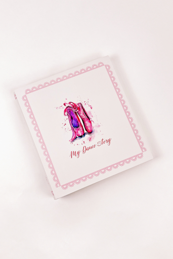 Small photo album dancer
