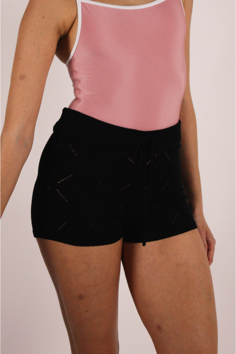 Finola black