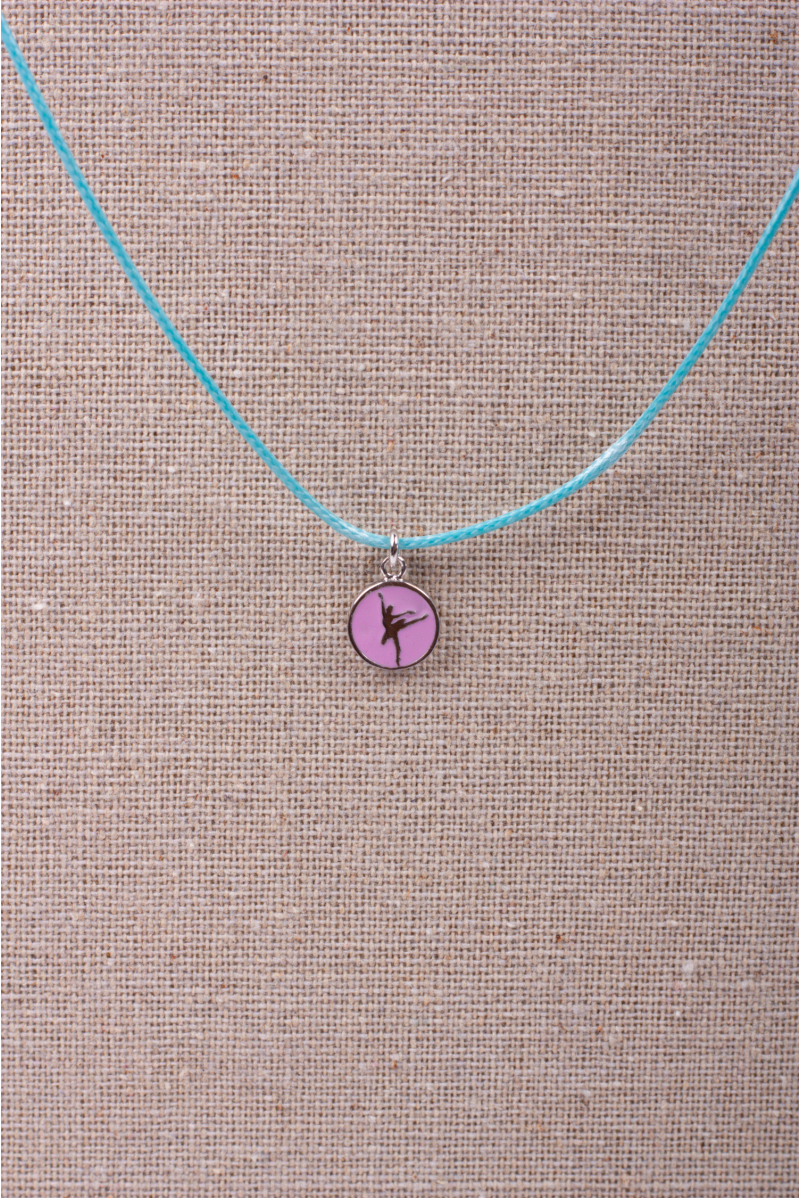 Collier cordon pendentif danseuse bras couronne