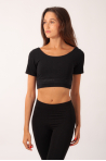 Temps Danse Goyave black short-sleeved crop top