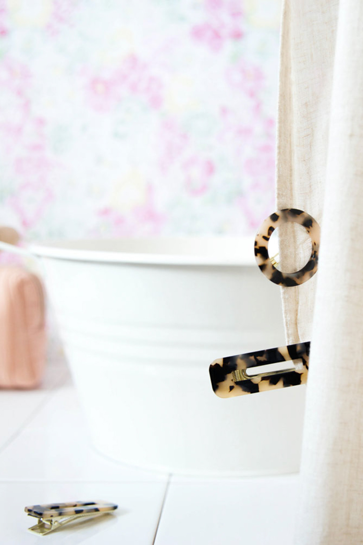 Barrette ronde Bachca écailles