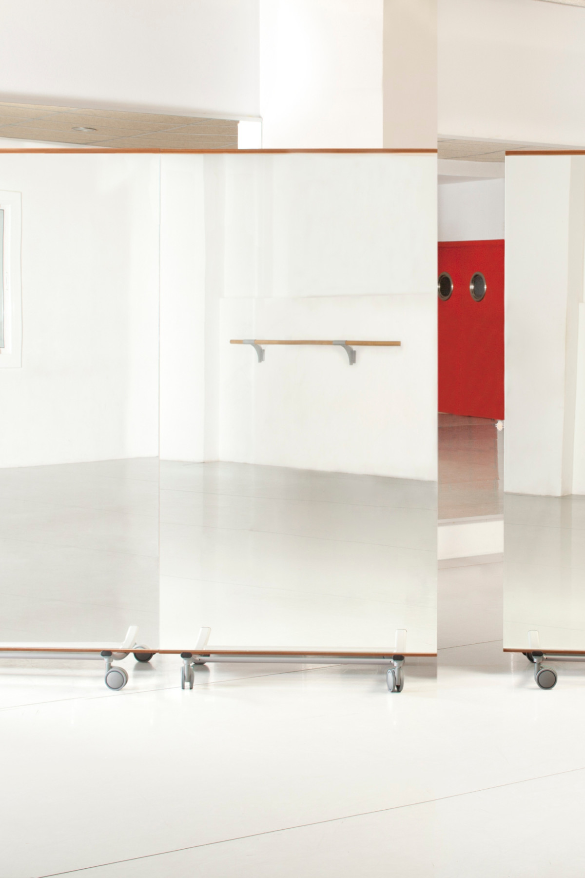 Miroir mobile sur roulettes Billy Dinamica