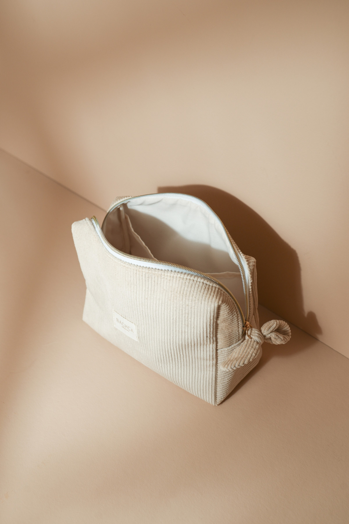 Trousse de toilette en velours côtelé Bachca sable