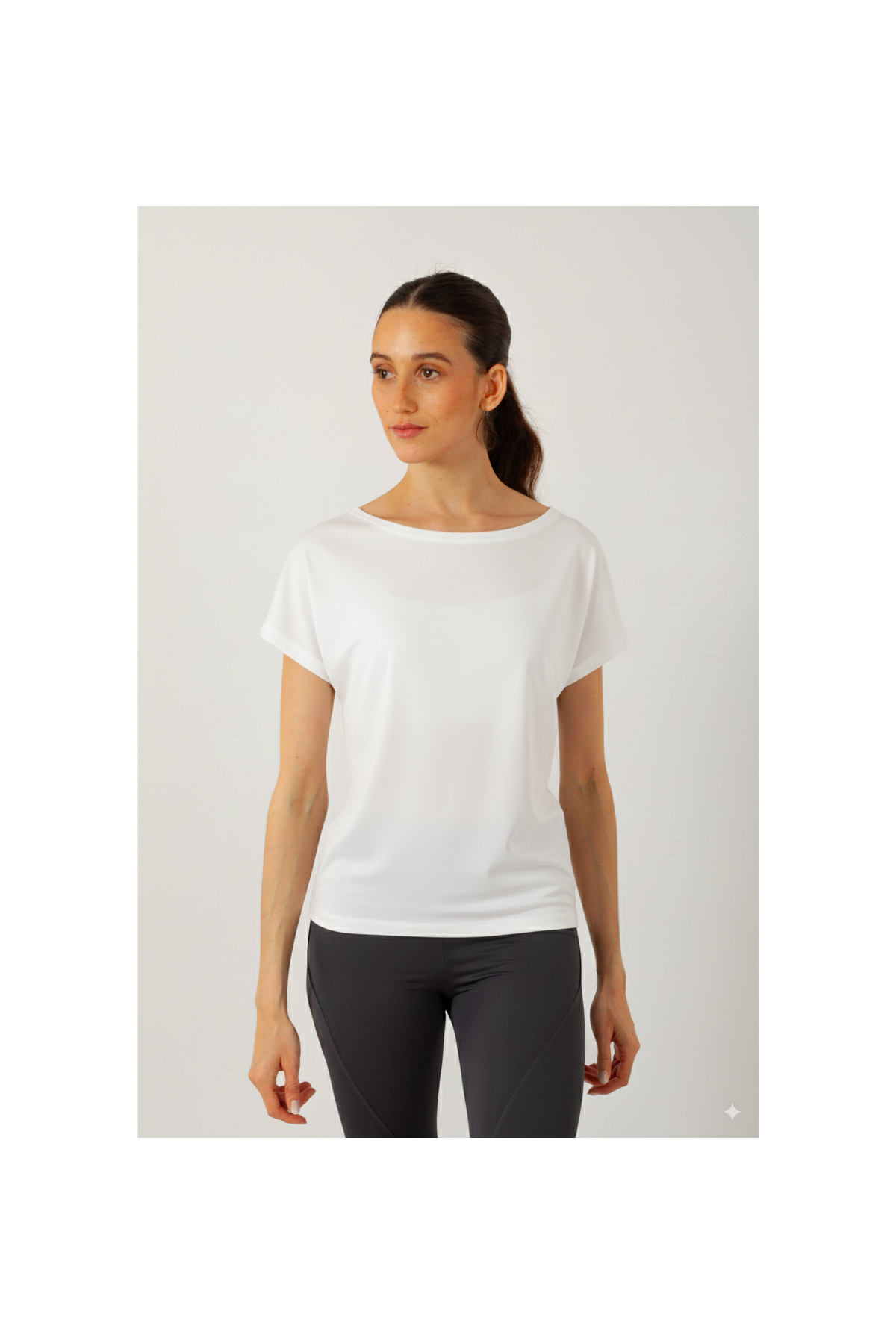 Ava short-sleeved white dance T-shirt