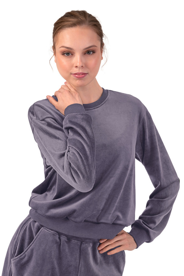 Bloch Z30015 lavender velour round neck jumper