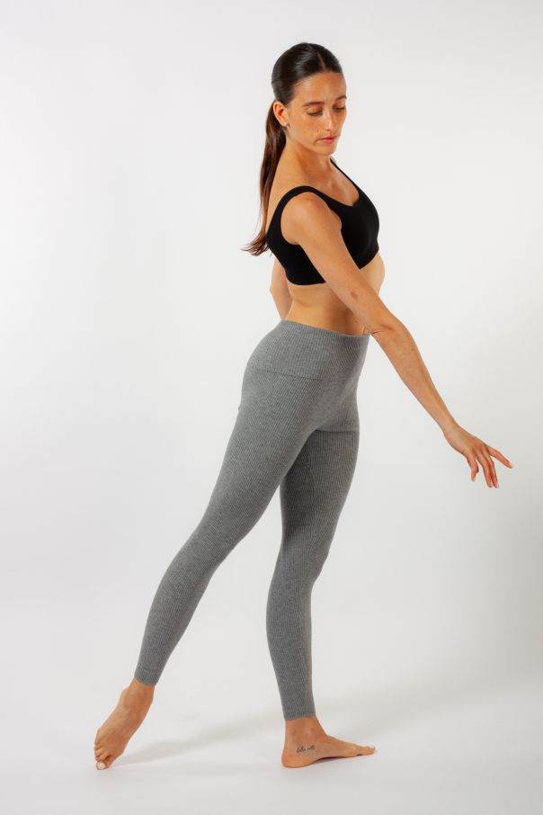 Capezio 11382 warm up pans grey