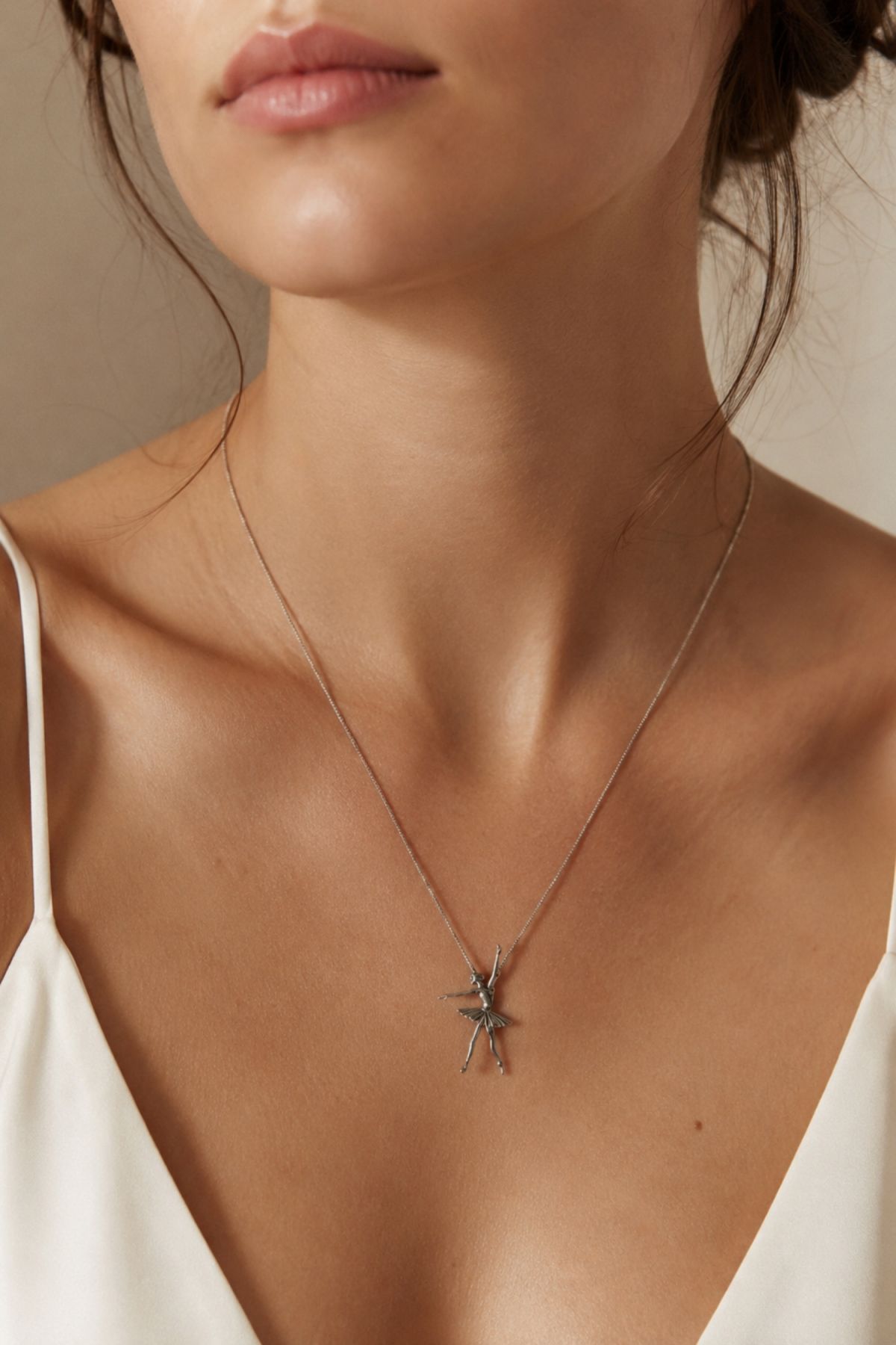 Collier en argent ballerine Gaynor Minden 