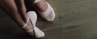 Chausson de danse en toile ou en cuir : lequel choisir ?